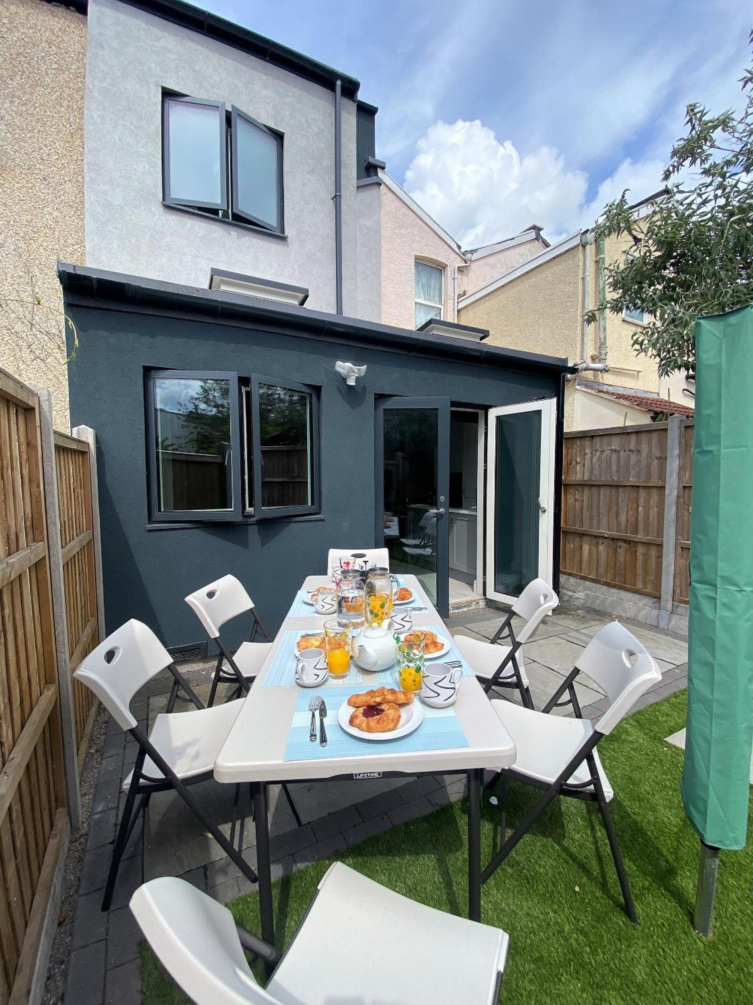 Superb Townhouse Near Vibrant Gloucester Road Bristol Ngoại thất bức ảnh