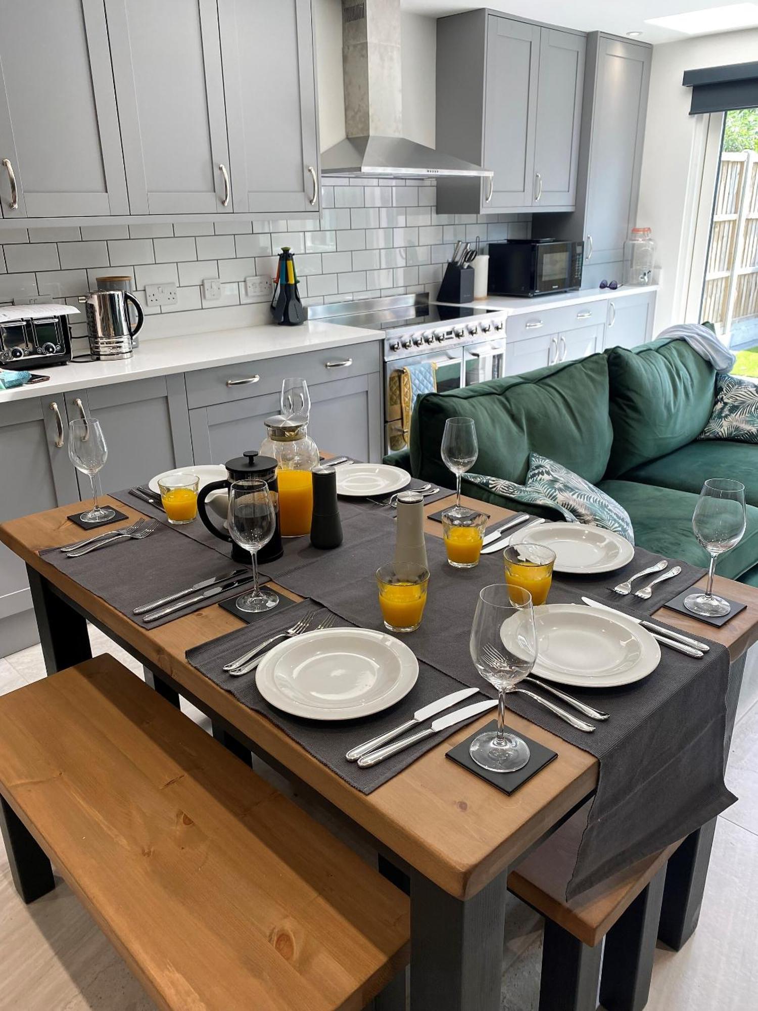 Superb Townhouse Near Vibrant Gloucester Road Bristol Ngoại thất bức ảnh