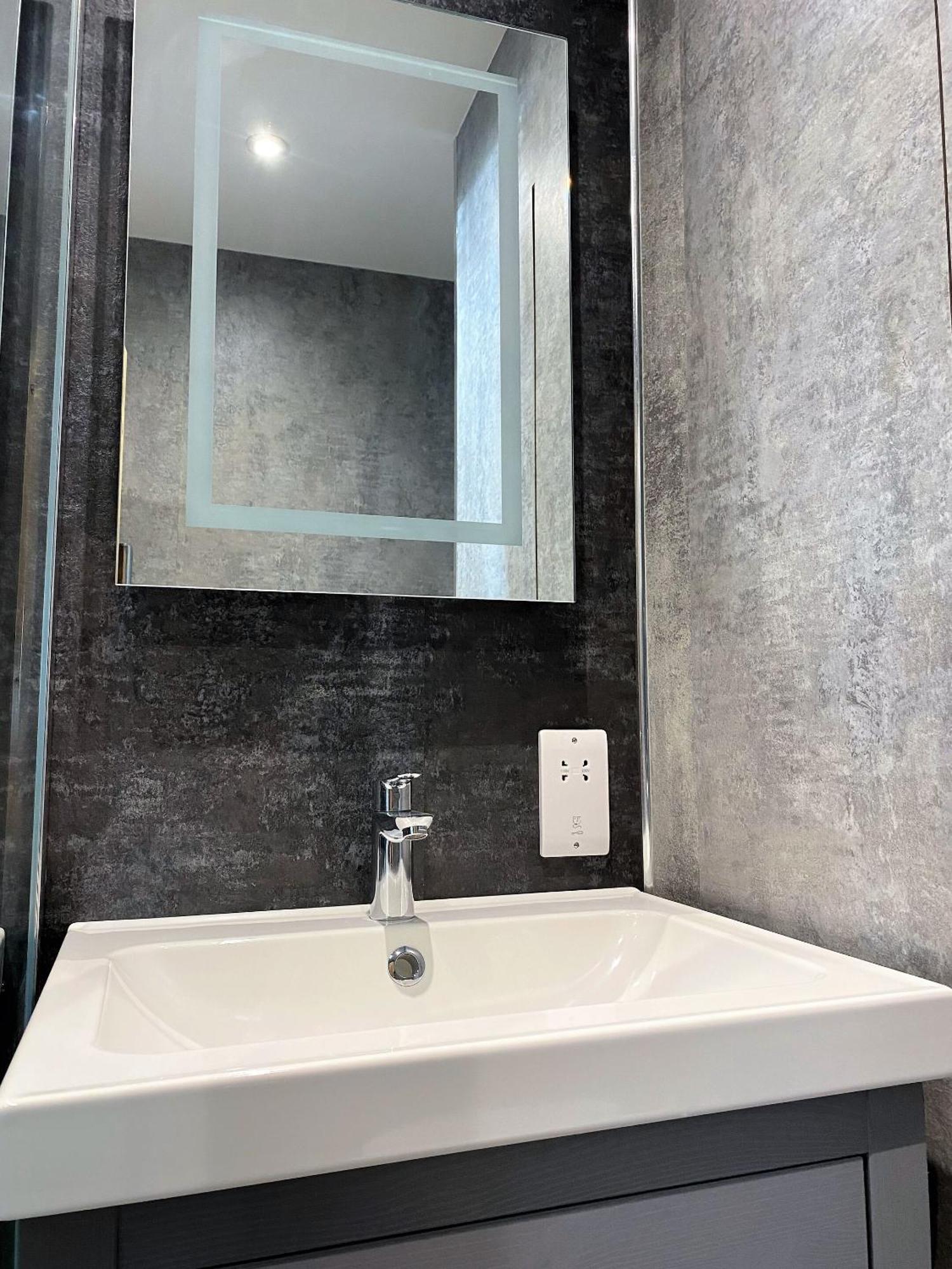 Superb Townhouse Near Vibrant Gloucester Road Bristol Ngoại thất bức ảnh